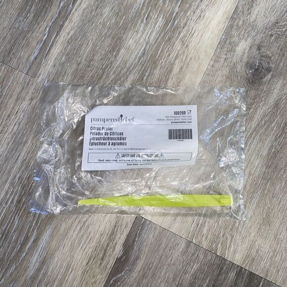 Pampered Chef Citrus Peeler - #100269 – BRAND NEW - - Picture 1 of 4